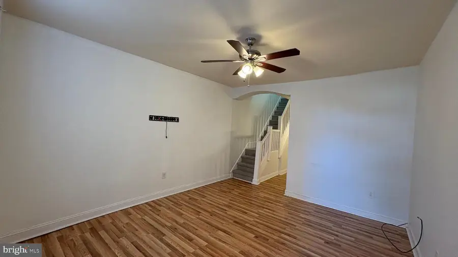 1536 N Lawrence St, Philadelphia, PA 19122 - Image #2