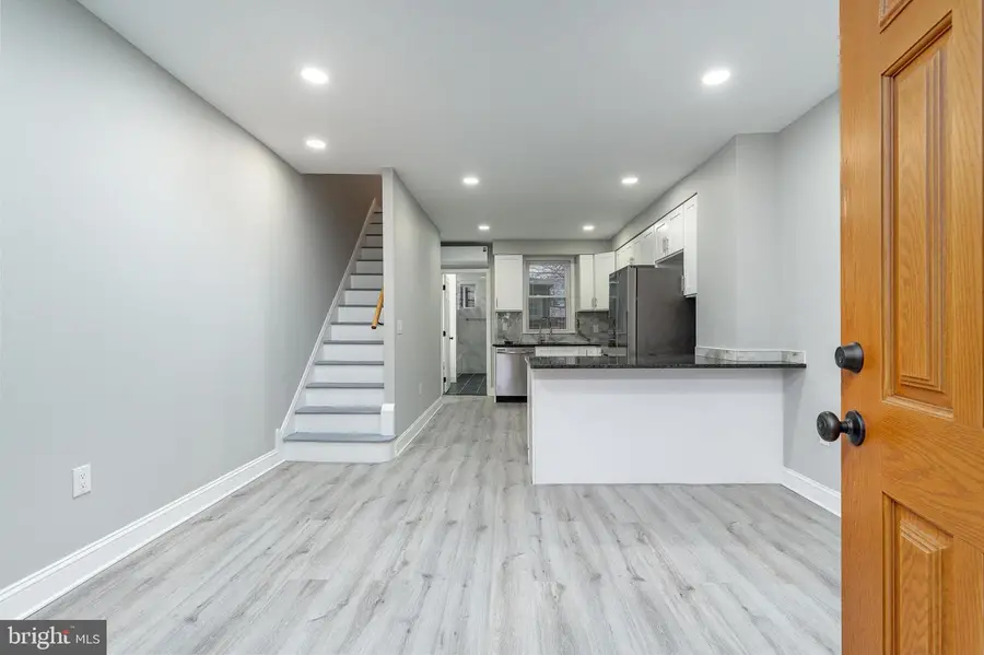 5208 Glenloch St, Philadelphia, PA 19124 - Image #2