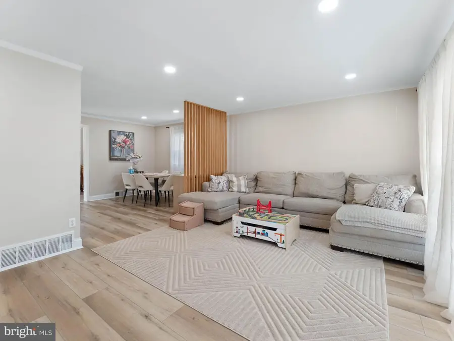 11040 Ferndale St, Philadelphia, PA 19116 - Image #3