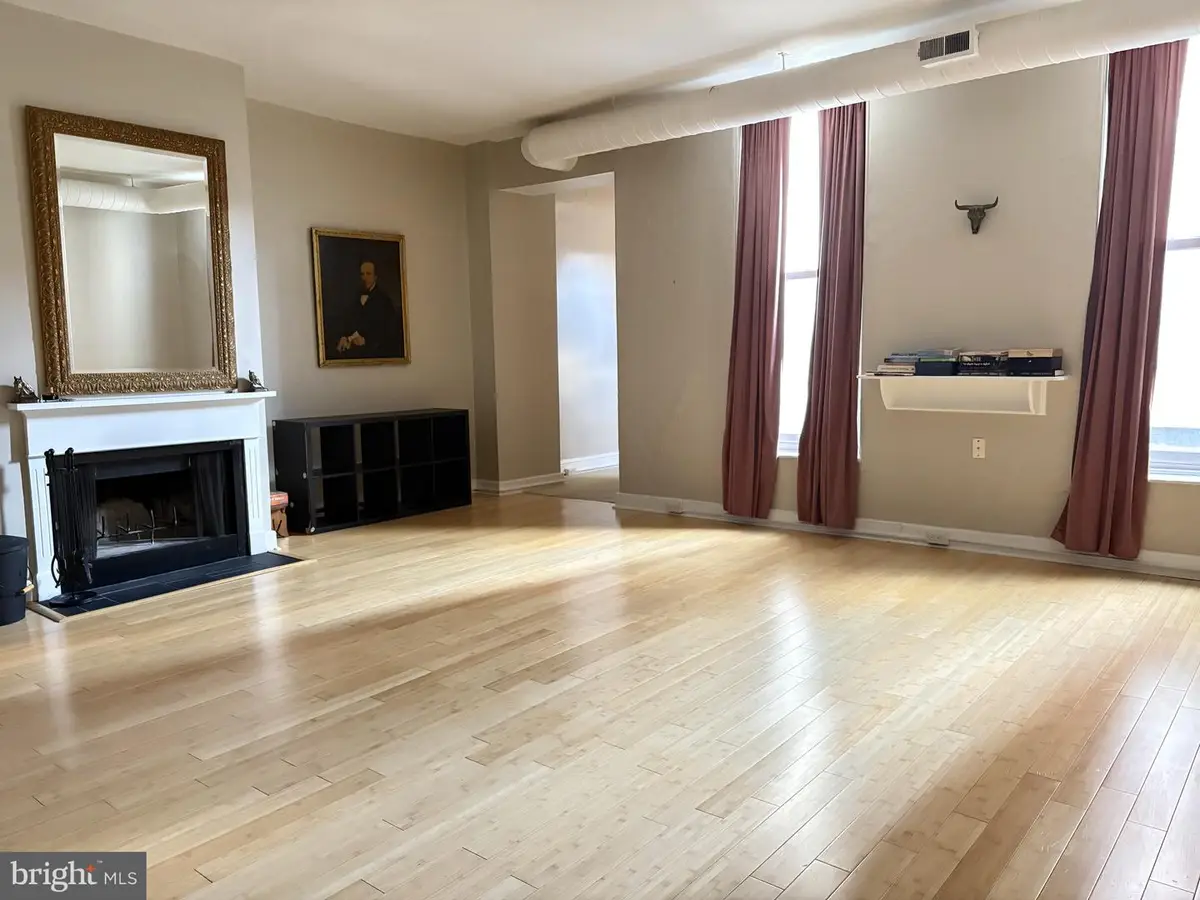 217 Church St #2r, Philadelphia, PA 19106 - #1