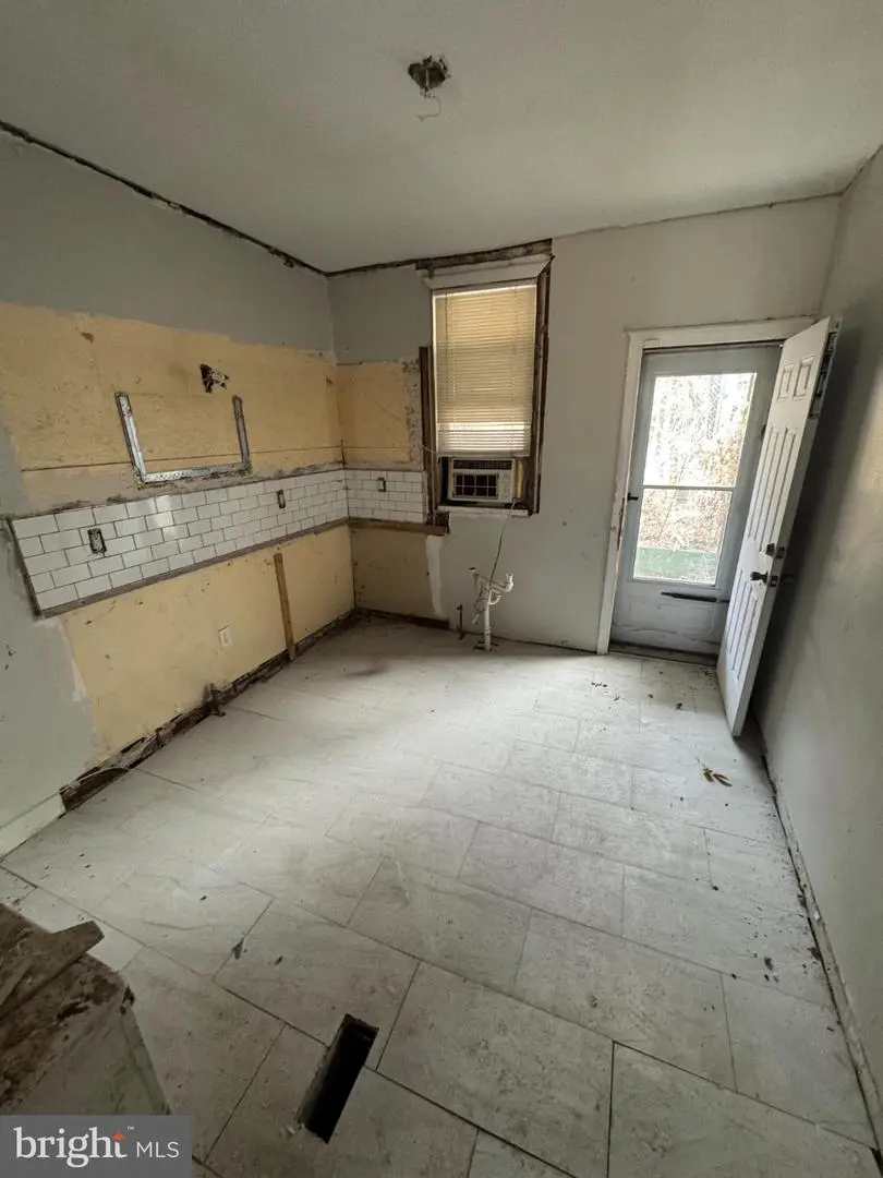 3085 Weikel St, Philadelphia, PA 19134 - #3