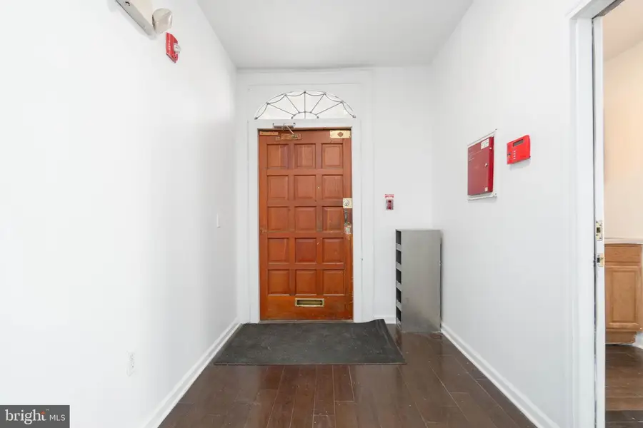 1814 W Diamond St, Philadelphia, PA 19121 - Image #2