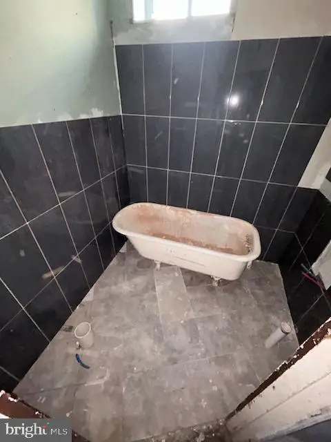 2410 N Garnet St, Philadelphia, PA 19132 - #3