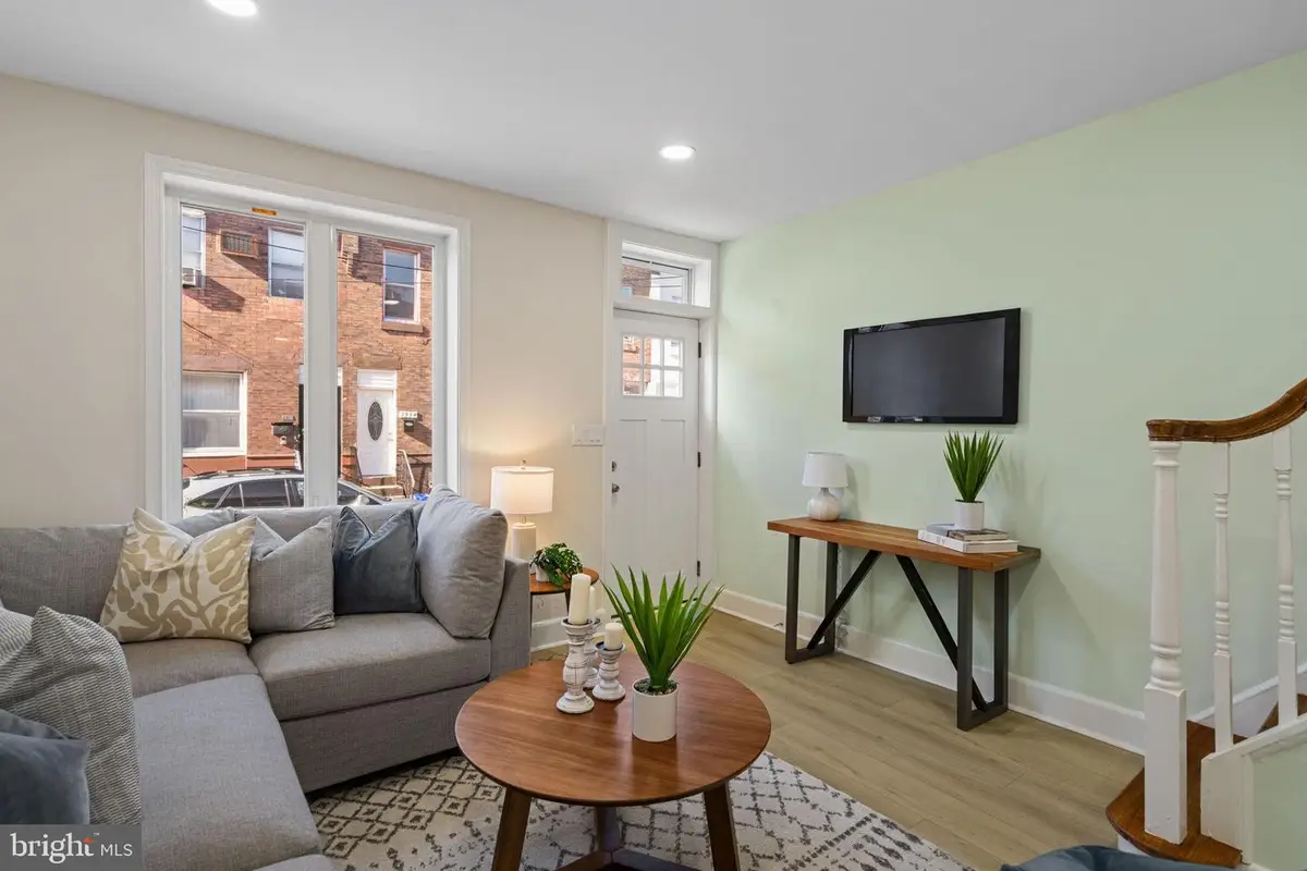 1937 S Lambert St, Philadelphia, PA 19145 - Image #1