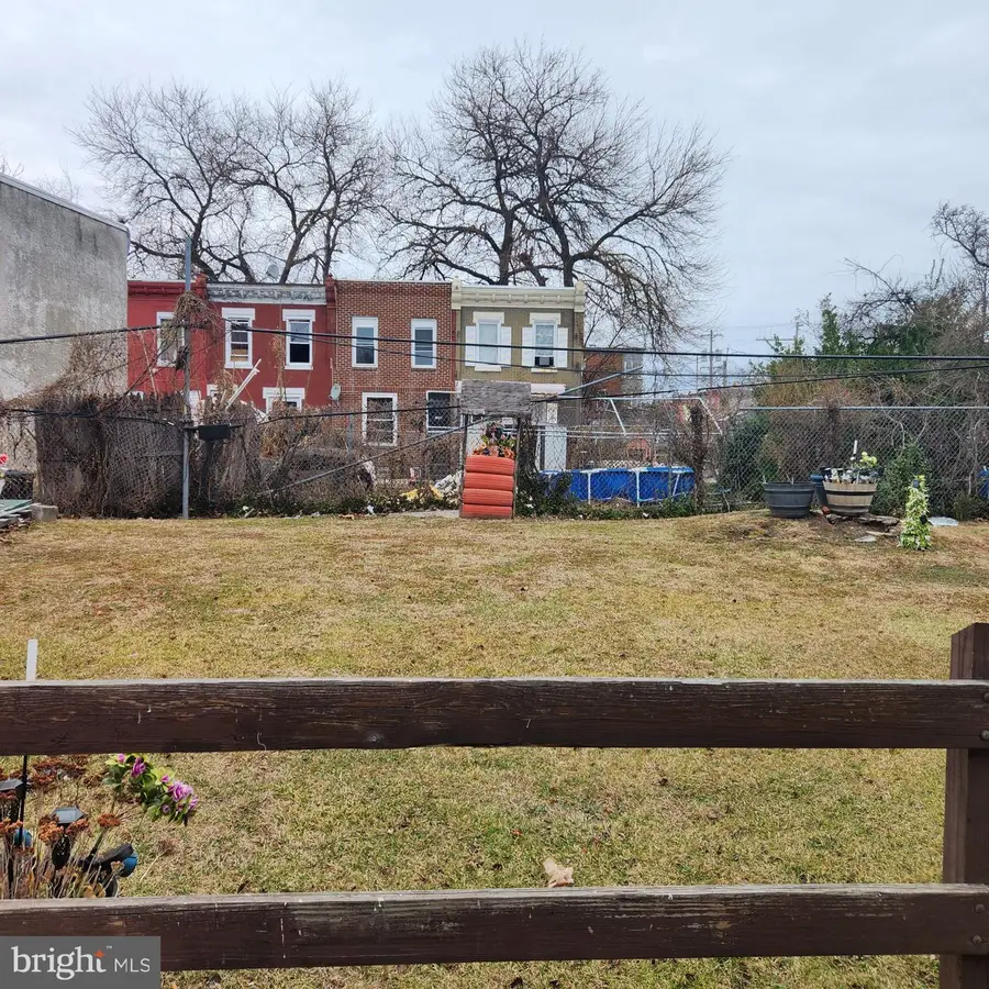 1305 W Auburn St, Philadelphia, PA 19132 - #3
