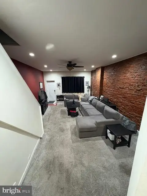 2034 S 3rd St, Philadelphia, PA 19148 - #3