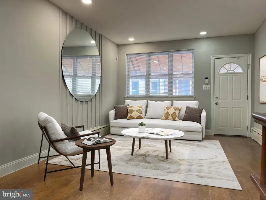 2238 S Clarion St, Philadelphia, PA 19148 - Image #2