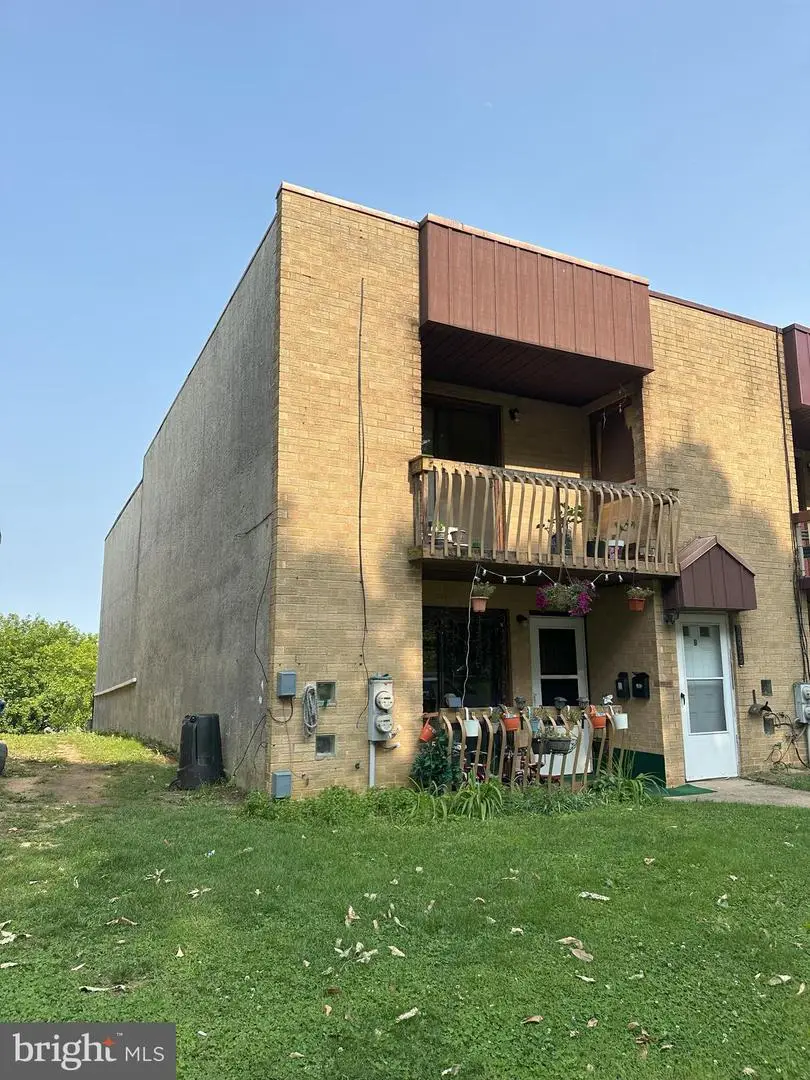 7525 Calvert St, Philadelphia, PA 19152 - #3