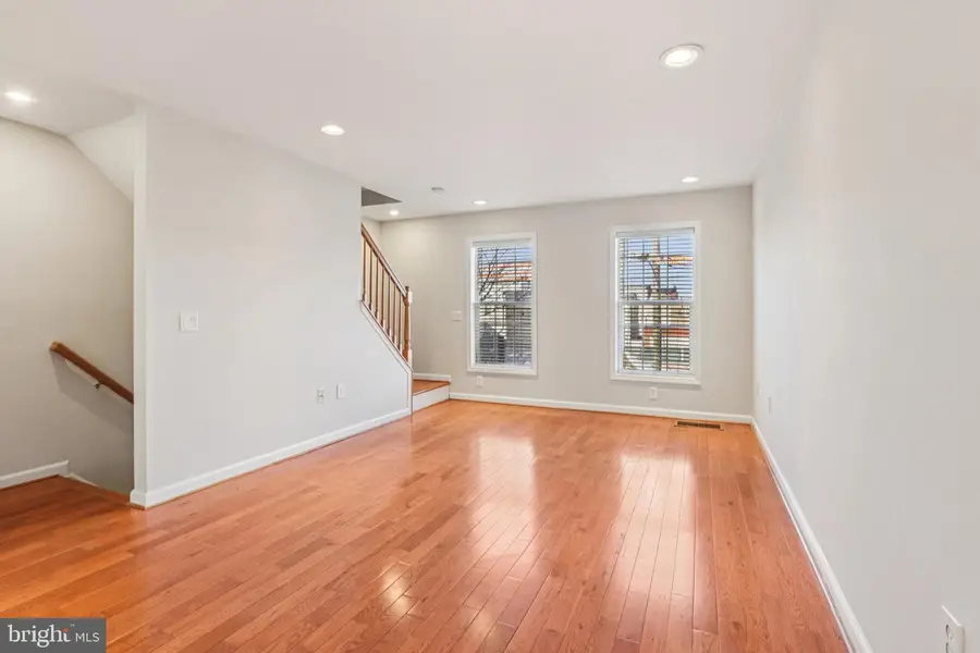 2675 Edgemont St, Philadelphia, PA 19125 - Image #2