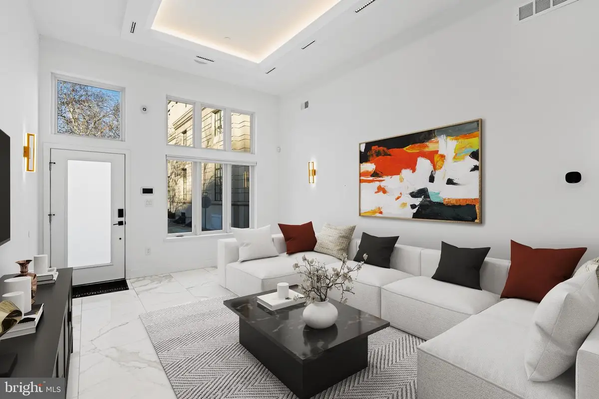 2130 Spring St, Philadelphia, PA 19103 - #1