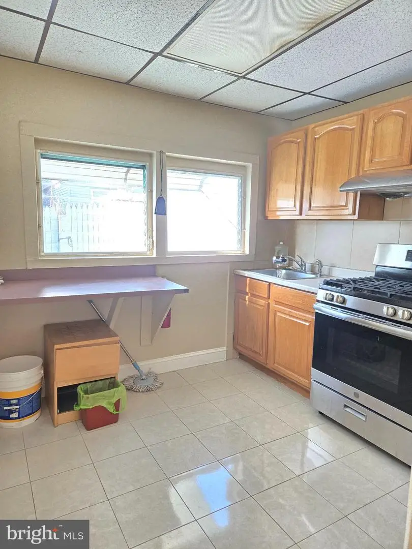 1914 E Hazzard St, Philadelphia, PA 19125 - Image #2
