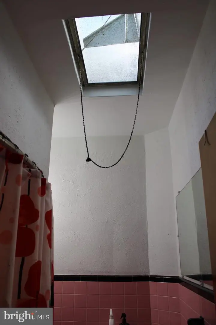 6138 Grays Ave, Philadelphia, PA 19142 - Image #3