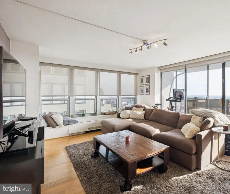 224-30 W Rittenhouse Sq #2811, Philadelphia, PA 19103 - Image #3