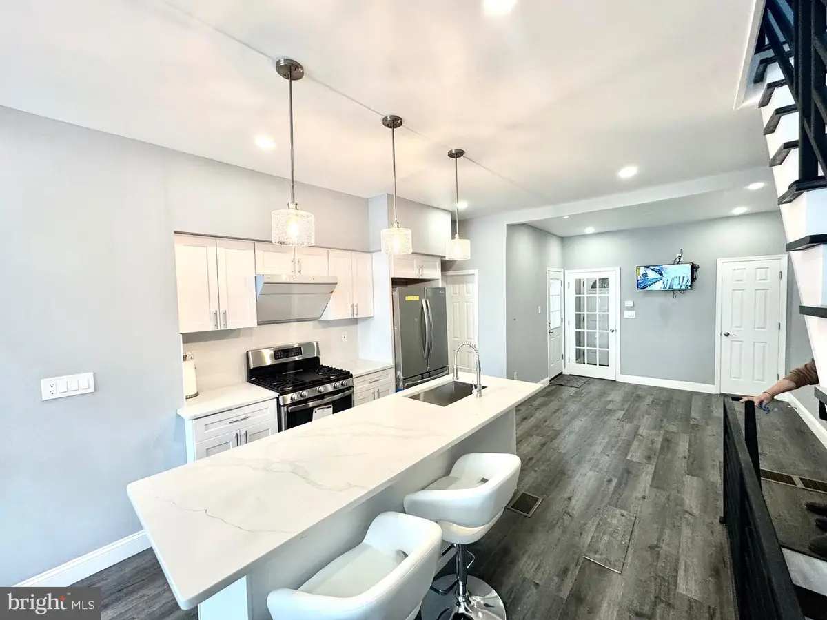 2029 S 4th St, Philadelphia, PA 19148 - #1