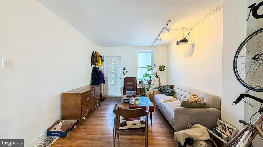 310 Earp St, Philadelphia, PA 19147 - Image #3