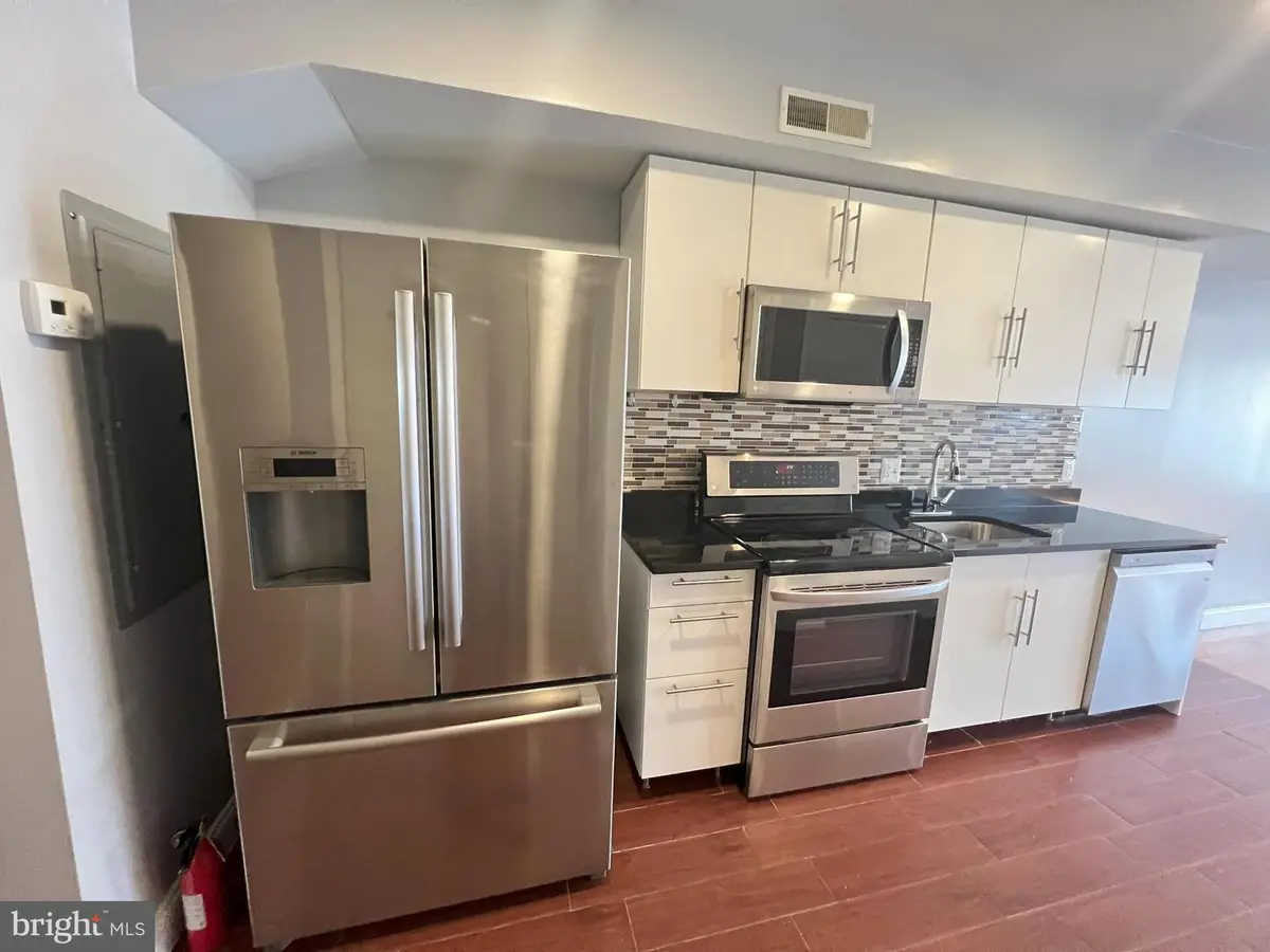 617 N 11th St, Philadelphia, PA 19123 - Image #1