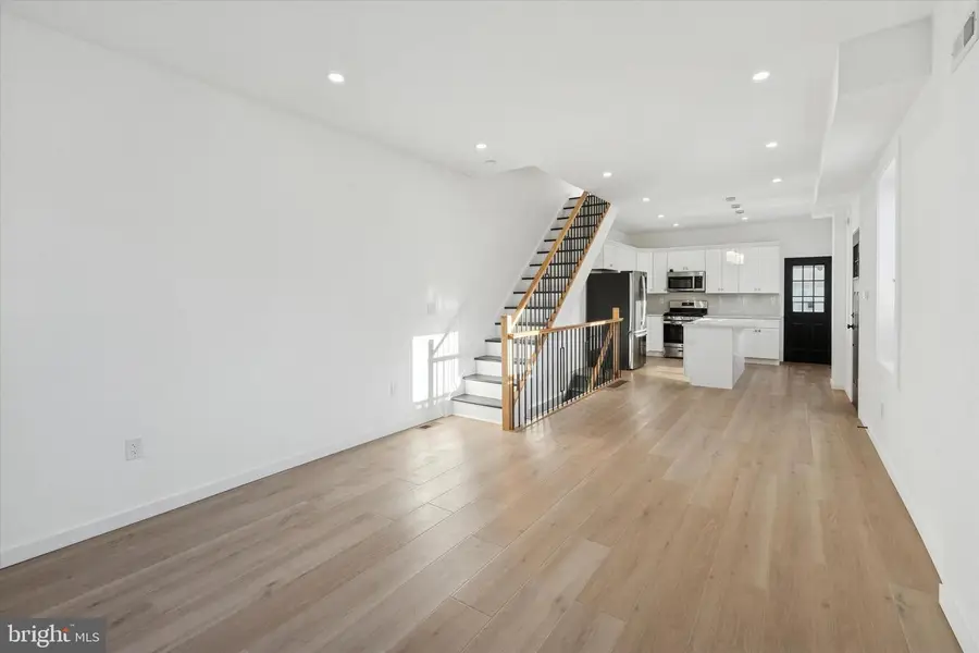 2539 Sepviva St, Philadelphia, PA 19125 - Image #3