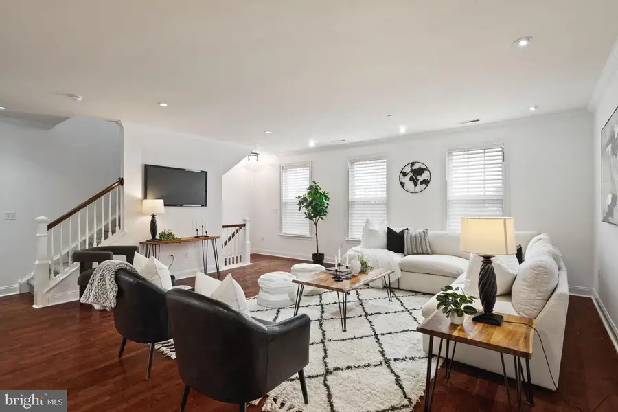 303 Surgeon Generals Ct, Philadelphia, PA 19146 - #2