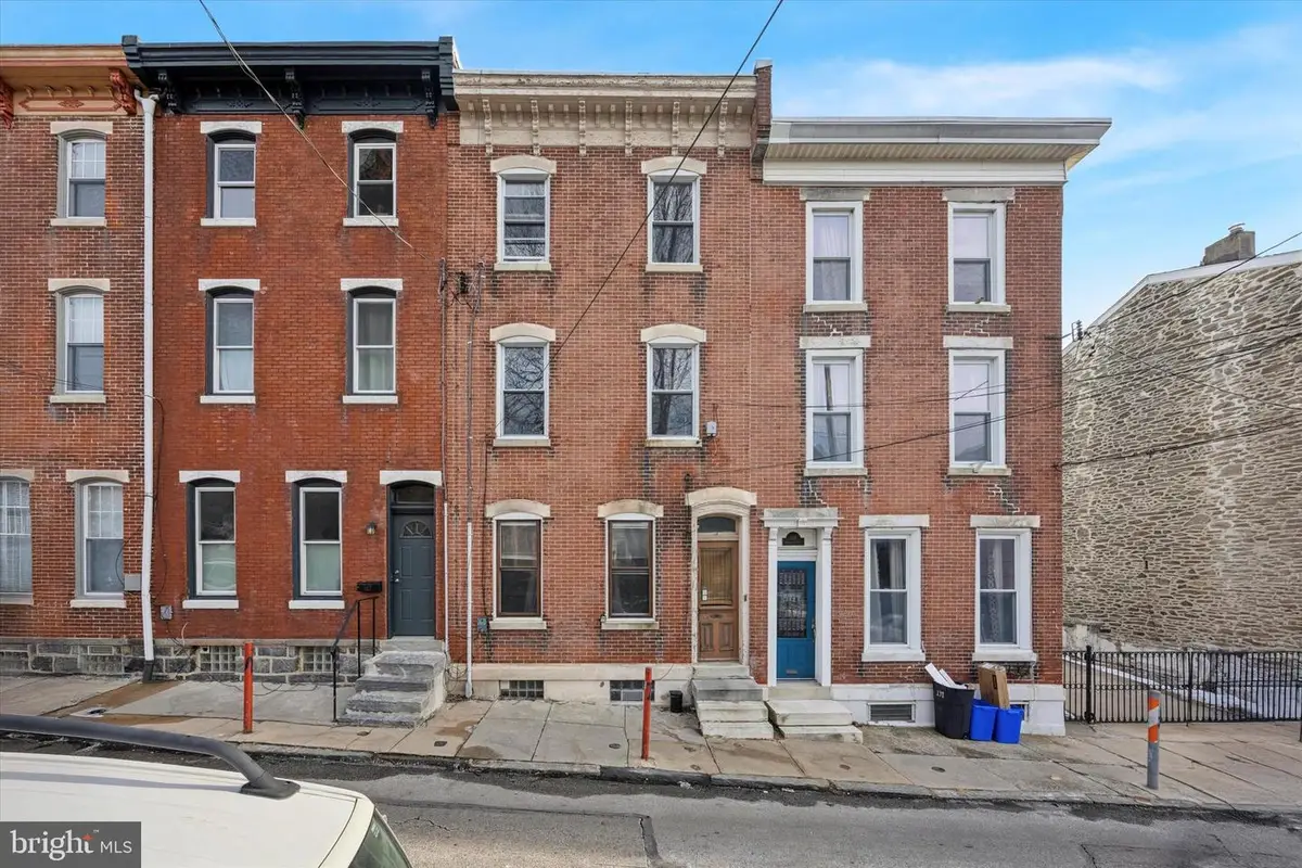 141 Dupont St, Philadelphia, PA 19127 - #1