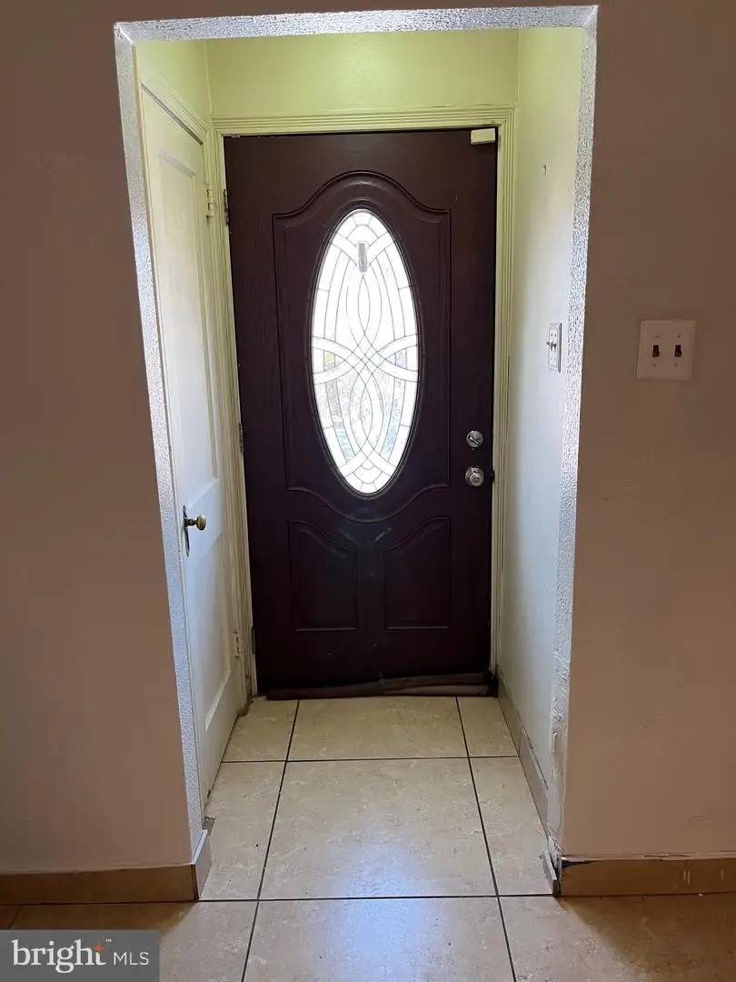 7302 Sherwood Rd, Philadelphia, PA 19151 - #2