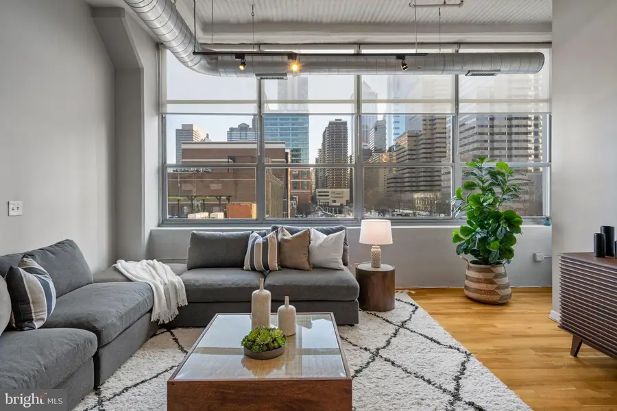 2200 Arch St #409, Philadelphia, PA 19103 - #2