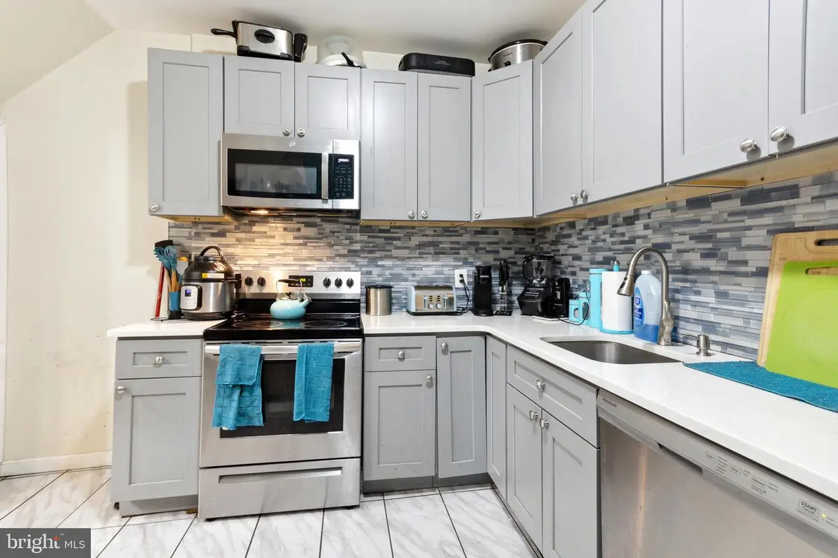 7275 Saybrook Ave, Philadelphia, PA 19142 - #1