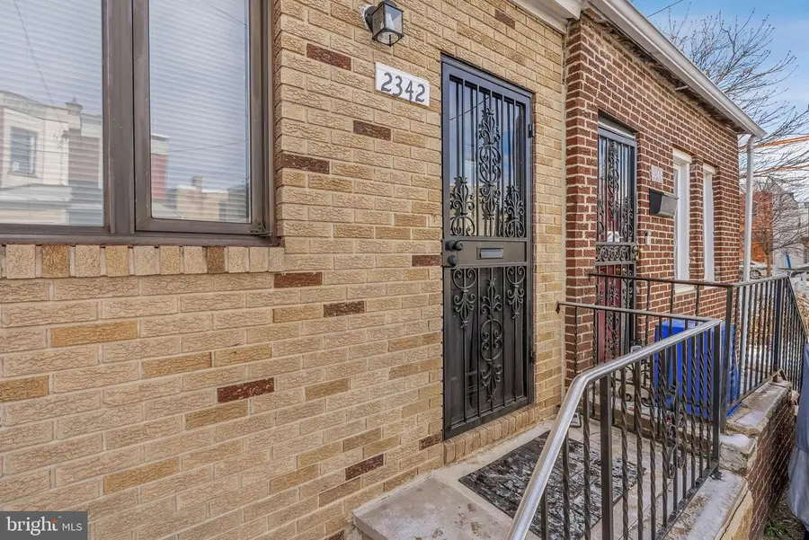 2342 Tasker St, Philadelphia, PA 19145 - Image #2