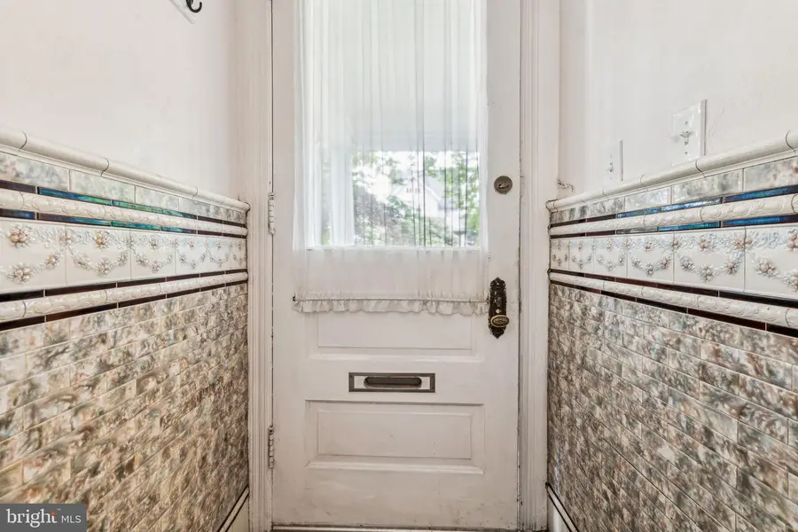 6607 N 13th St, Philadelphia, PA 19126 - #3