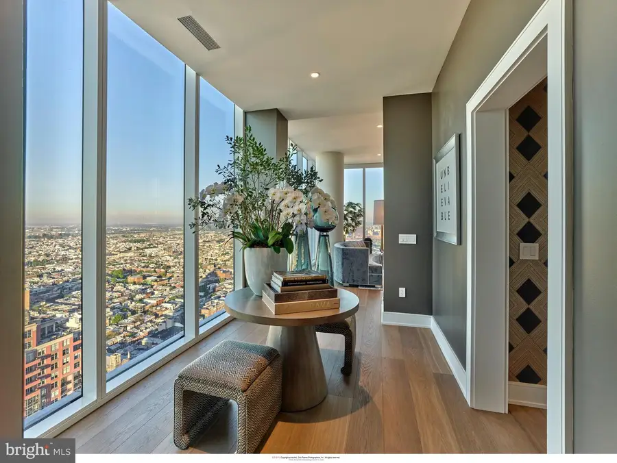 301 S Broad #4201, Philadelphia, PA 19107 - #2