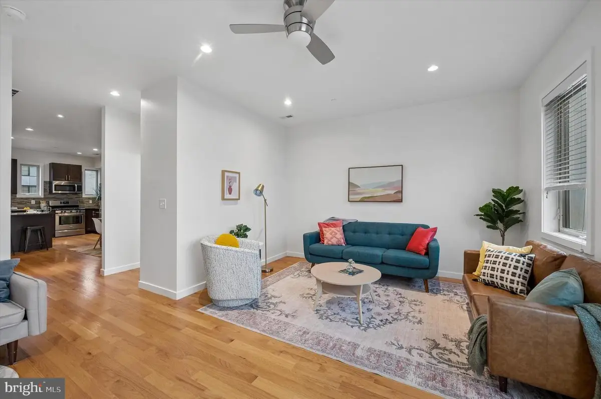 2555 Carpenter St #e, Philadelphia, PA 19146 - #1