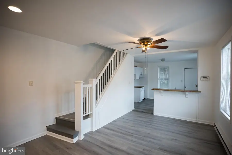 2000 S Avondale St, Philadelphia, PA 19142 - #2