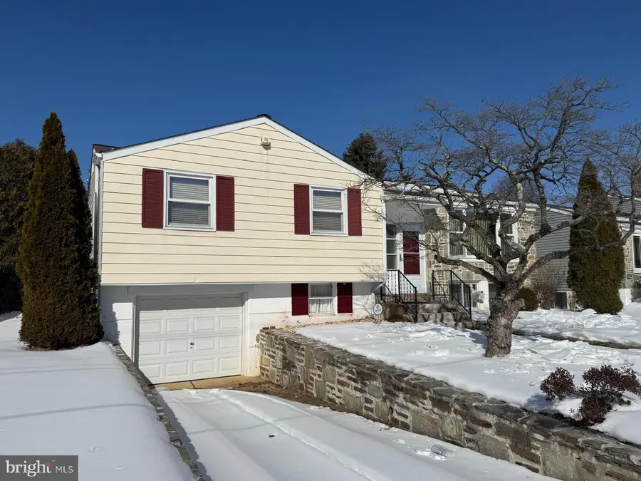 11616 Barlow St, Philadelphia, PA 19116 - #2