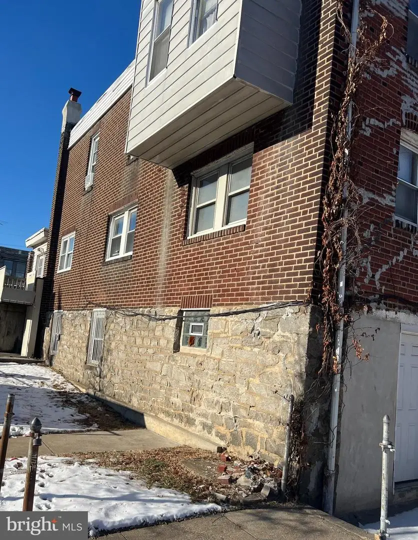 657 Allengrove St, Philadelphia, PA 19120 - Image #2