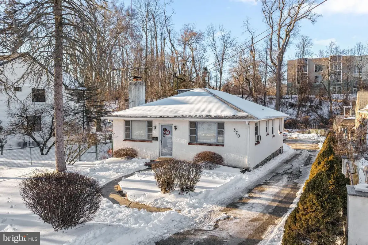 370 Paoli Ave, Philadelphia, PA 19128 - #1
