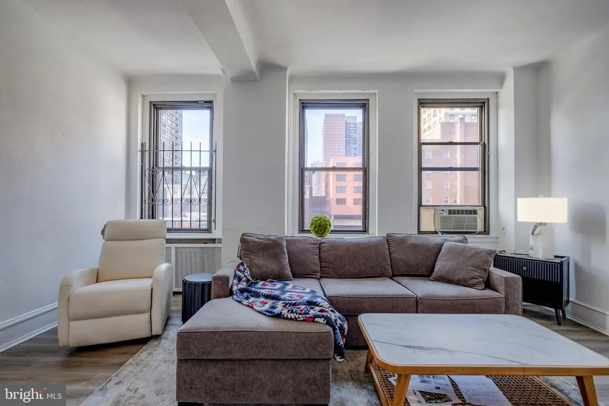 250 S 13th St #6a, Philadelphia, PA 19107 - Image #1