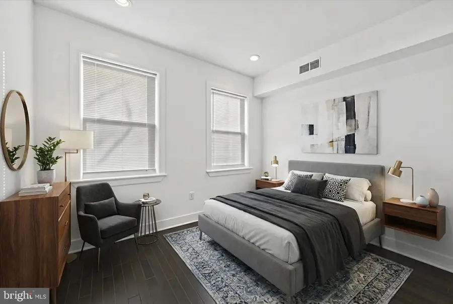 1327 S Hollywood St, Philadelphia, PA 19146 - #3