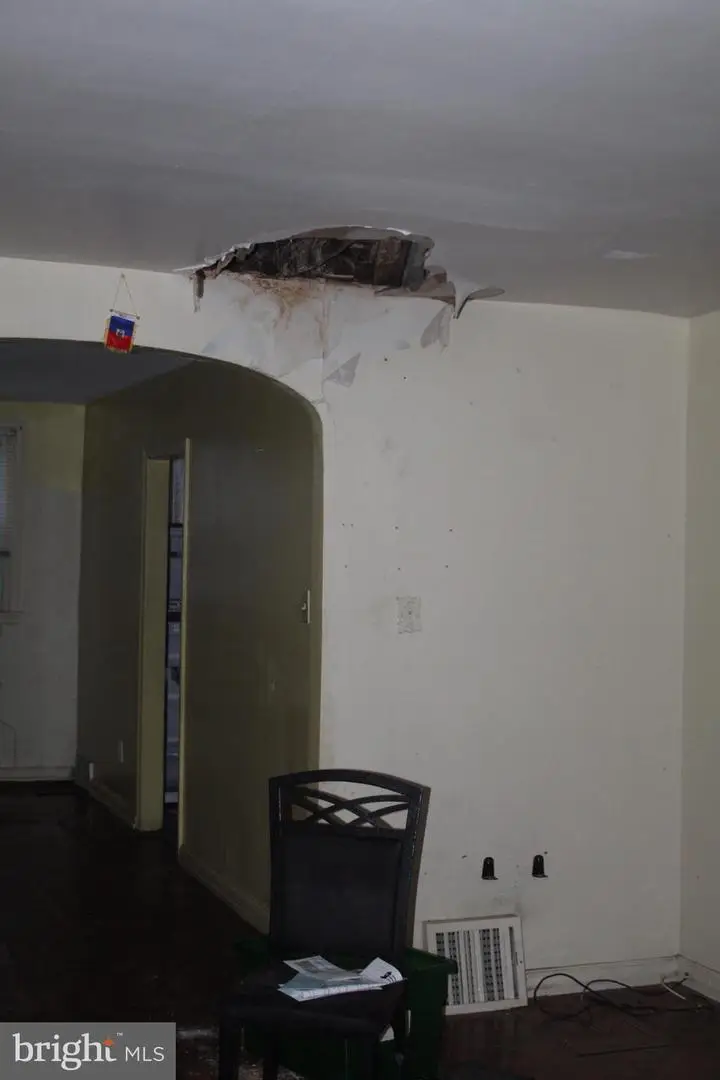 219 Stearly, Philadelphia, PA 19111 - Image #2