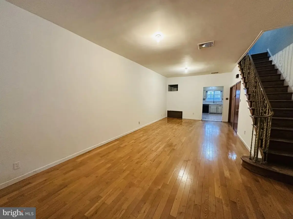 2305 S 9th St, Philadelphia, PA 19148 - #1