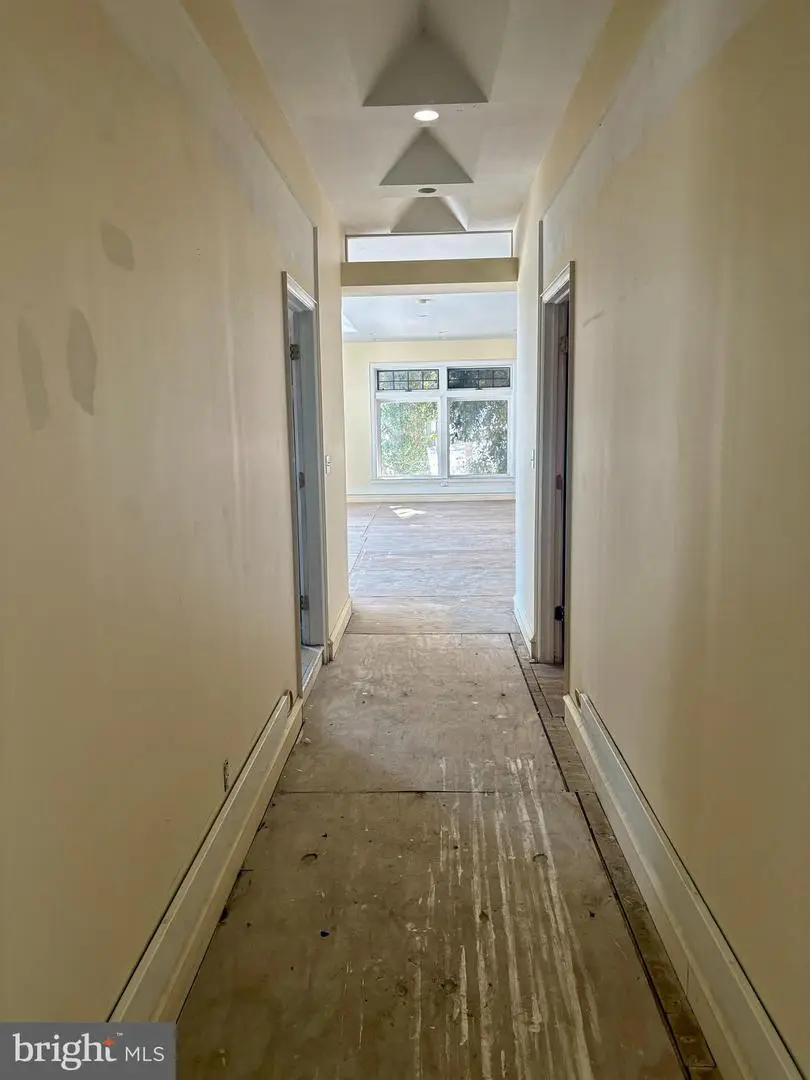 7615 Saint Martins Ln, Philadelphia, PA 19118 - #3