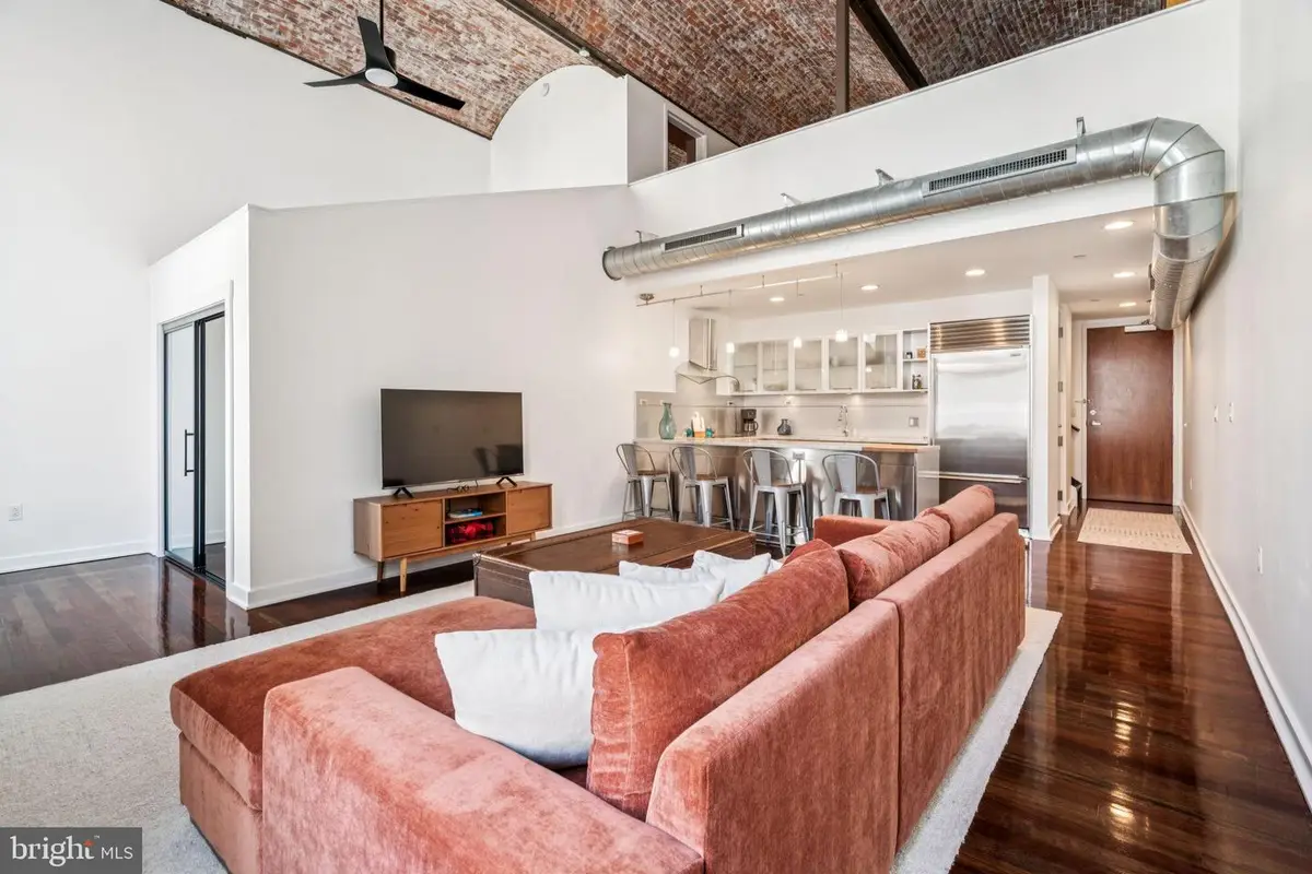 105 S 12th St #205, Philadelphia, PA 19107 - #1