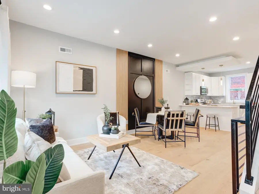 1939 N Leithgow St, Philadelphia, PA 19122 - #2