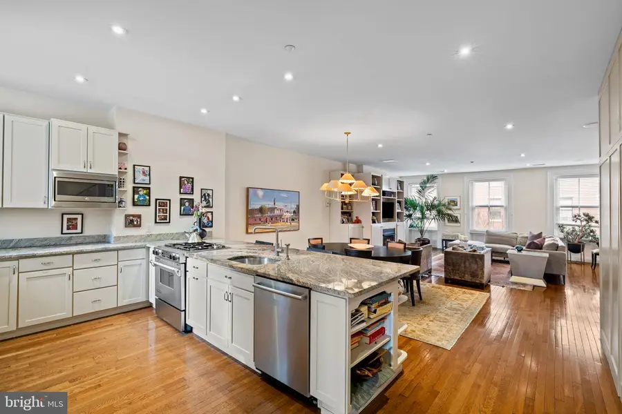 1632 Spruce St #300, Philadelphia, PA 19103 - #3