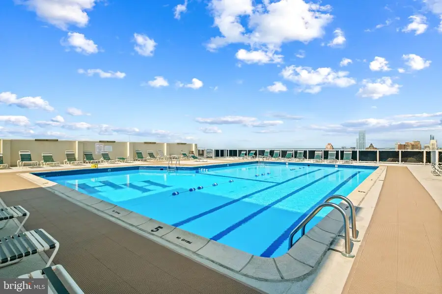 604-36 S Washington Sq #2506, Philadelphia, PA 19106 - #3