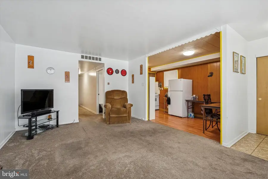 1966 Goodnaw St, Philadelphia, PA 19115 - #2