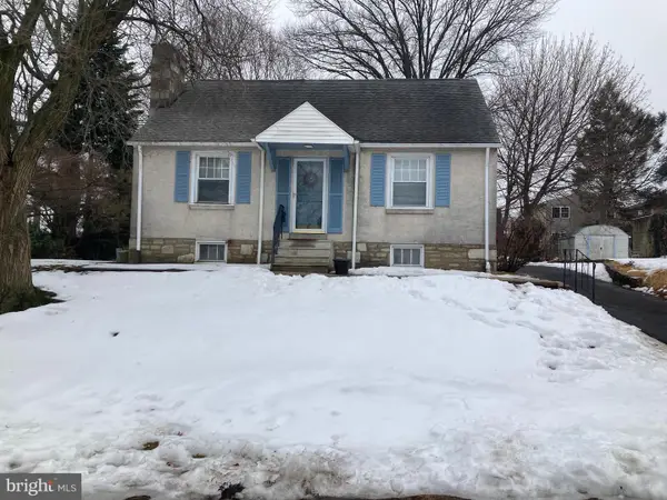 914 Arnold St, PHILADELPHIA, PA 19111