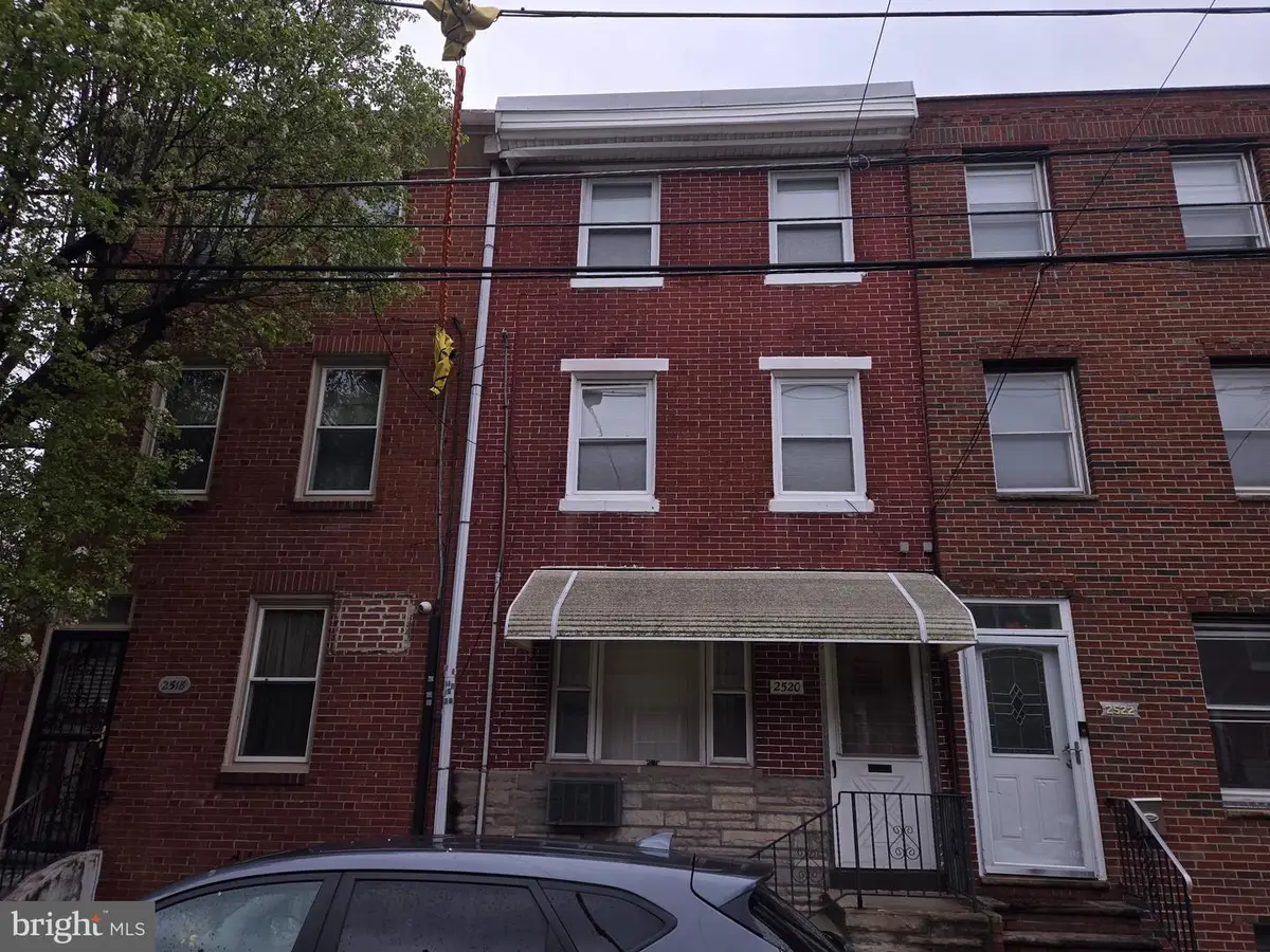 2520 Edgemont St, Philadelphia, PA 19125 - #1