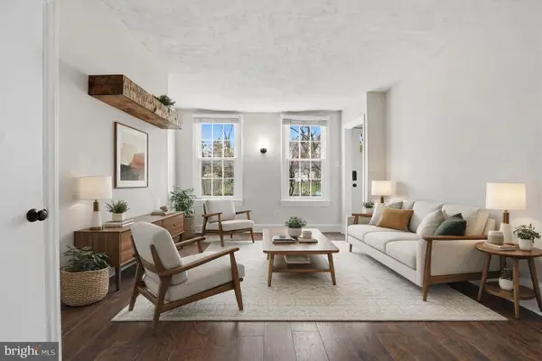 150 W Price St, PHILADELPHIA, PA 19144