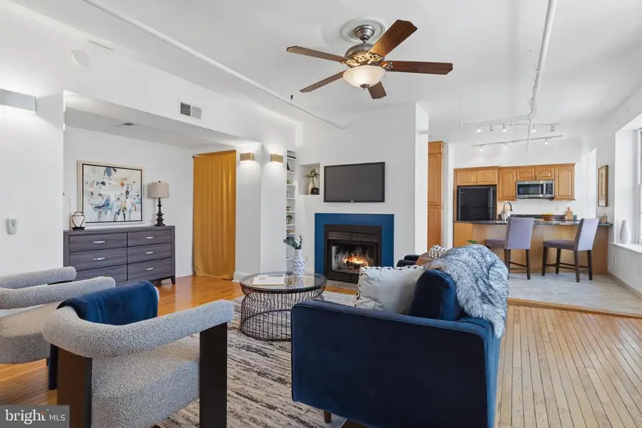 306 Cherry St #300, Philadelphia, PA 19106 - #3