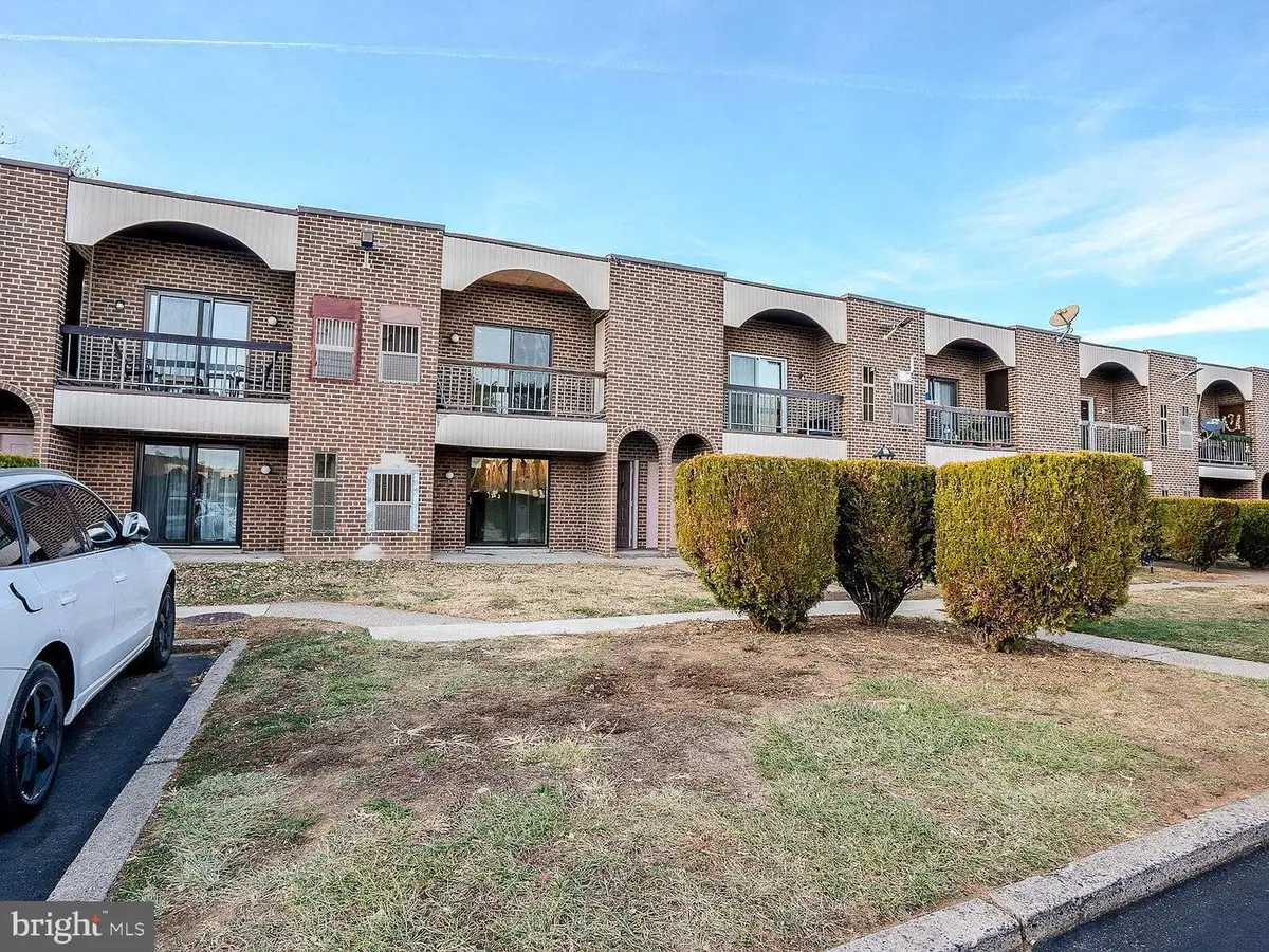 2727 Rhawn St, Philadelphia, PA 19152 - #1