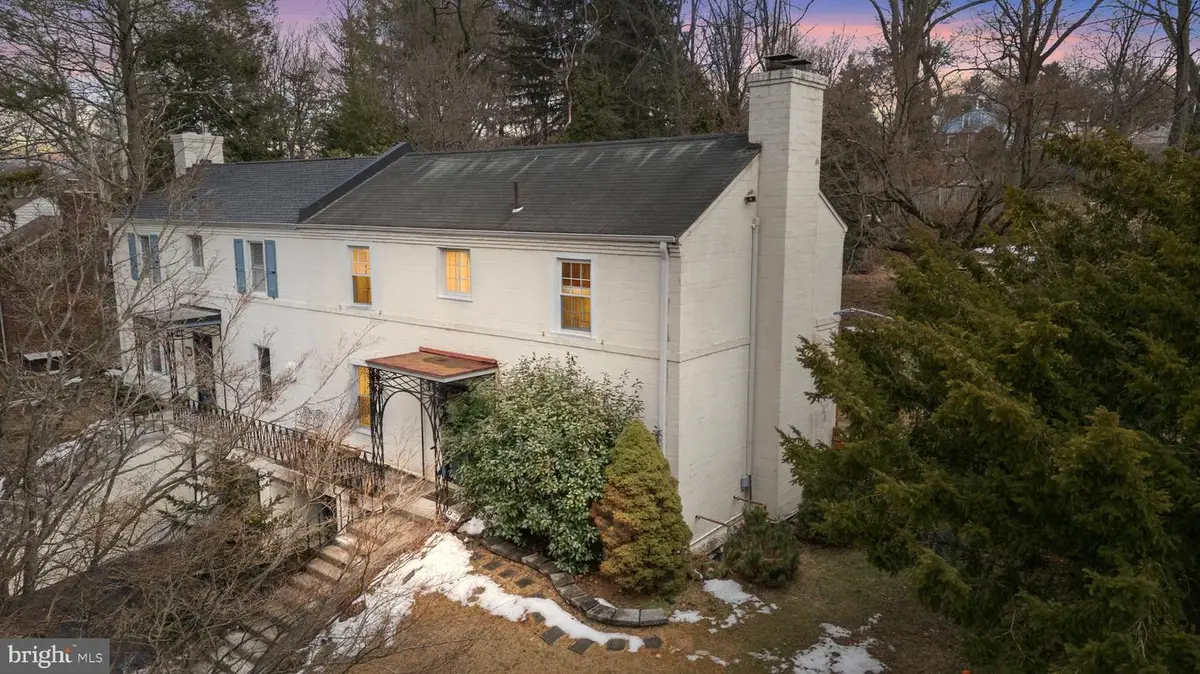 712 Hendren St, Philadelphia, PA 19128 - #1